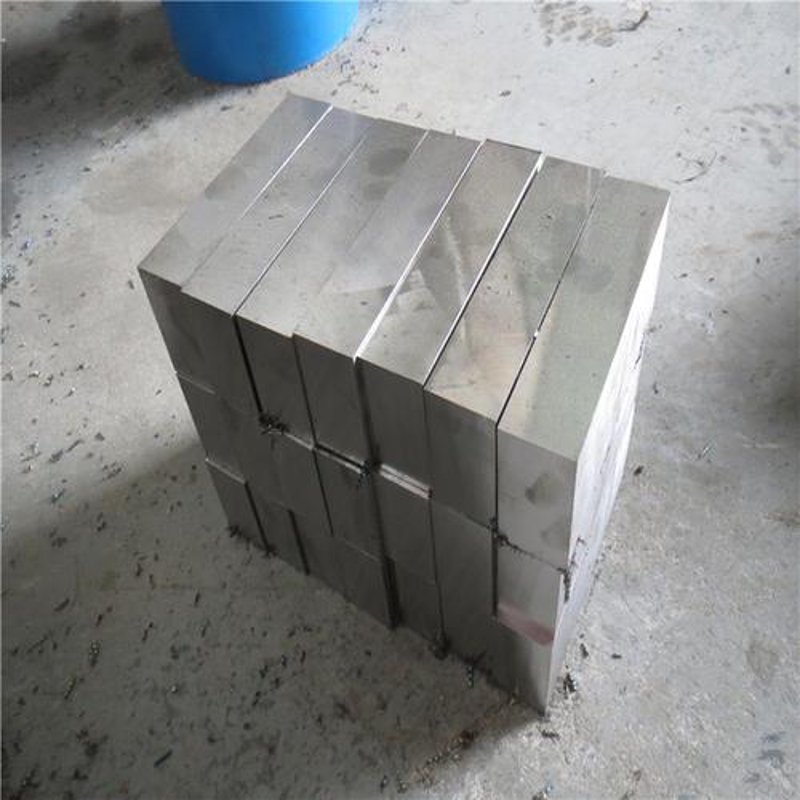 合结钢供应动态：行业风云变幻中的新机遇